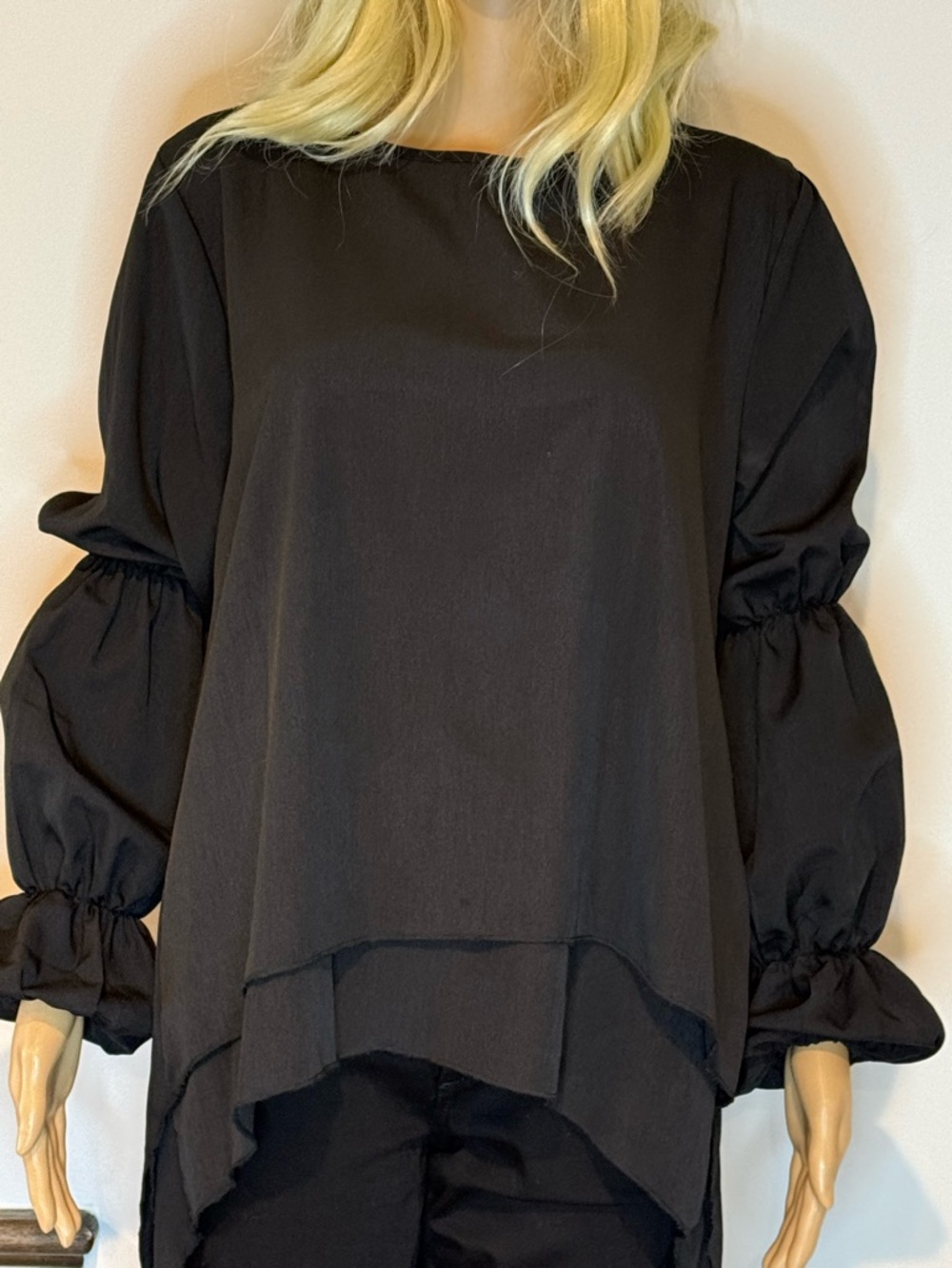 Black womens Hi-low shirt with balloon sleeve details - Picture 3 of 3